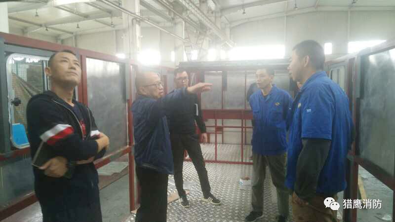 高層建筑無(wú)人機(jī)滅火裝備車輛改裝技術(shù)溝通交流會(huì)在河南紅宇特種汽車有限公司召開